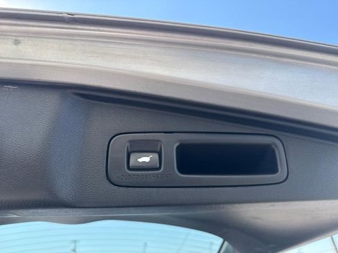 Used 2018 Honda CR-V EX-L image 9