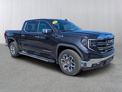 Used 2023 GMC Sierra 1500 SLT w/ SLT Premium Package