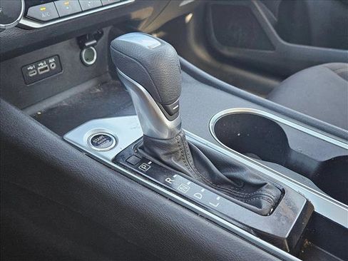 Used 2022 Nissan Altima 2.5 SV image 12