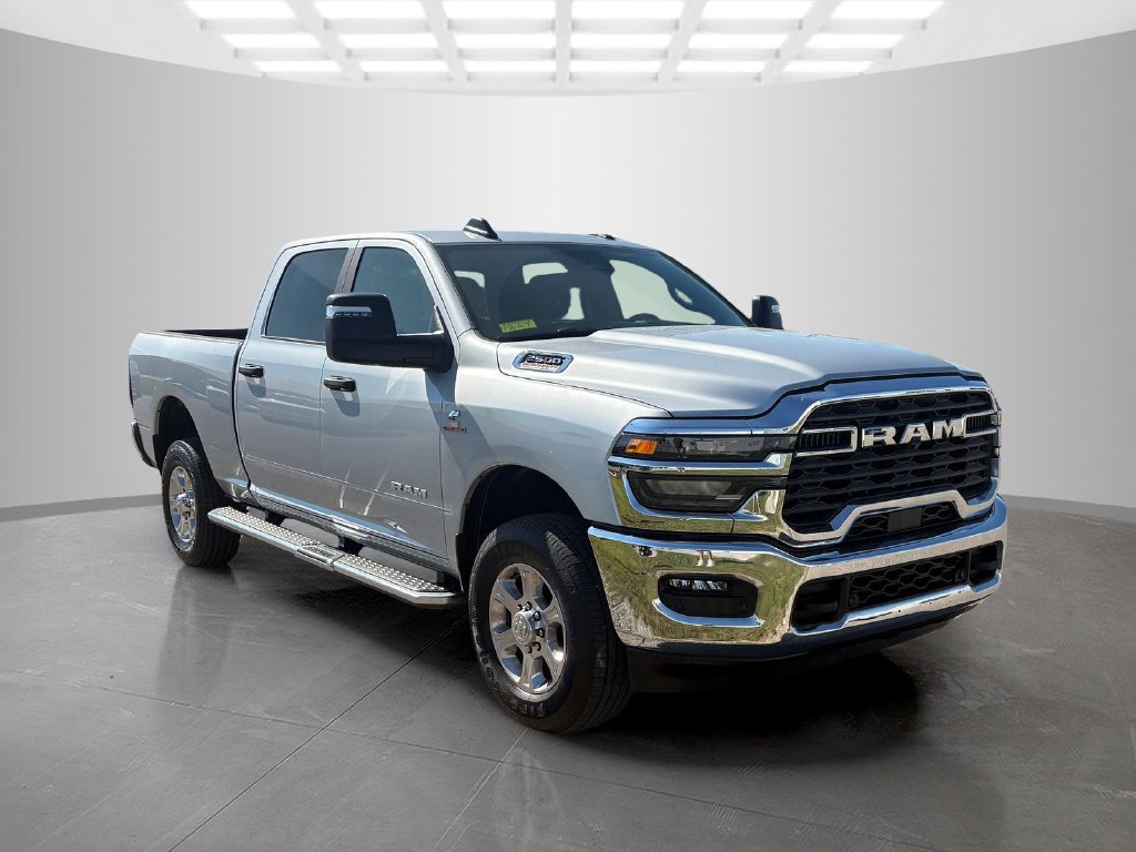Used 2026 RAM 2500 Big Horn AWD/4WD image 3