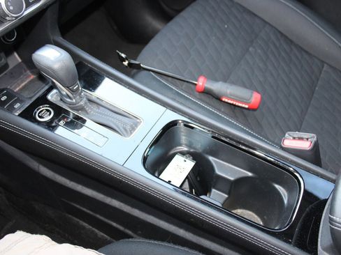 Used 2023 Nissan Kicks SV image 24