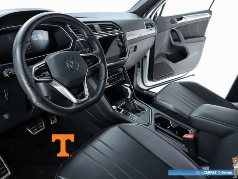Used 2024 Volkswagen Tiguan SE R-Line FWD image 19