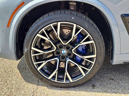 New 2026 BMW X5 M Competition w/ Executive Package AWD/4WD image 11