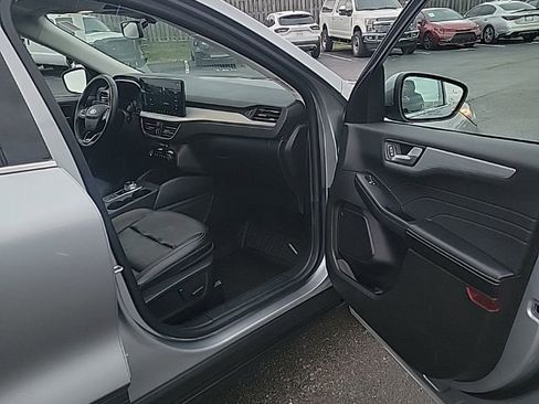 Certified 2023 Ford Escape Platinum image 40