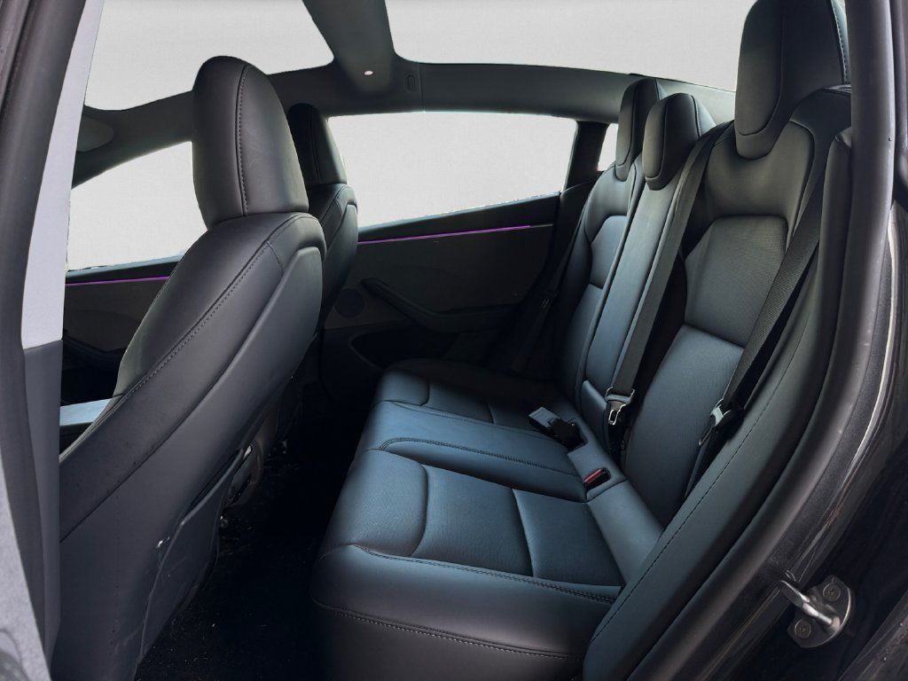 Used 2025 Tesla Model 3 Long Range RWD image 26