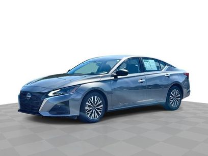 Used 2025 Nissan Altima 2.5 SV