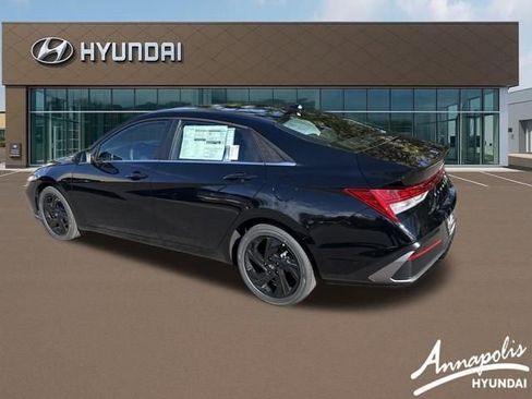 New 2026 Hyundai Elantra SEL Sport image 3