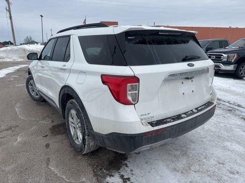 Used 2020 Ford Explorer XLT w/ Equipment Group 202A image 9