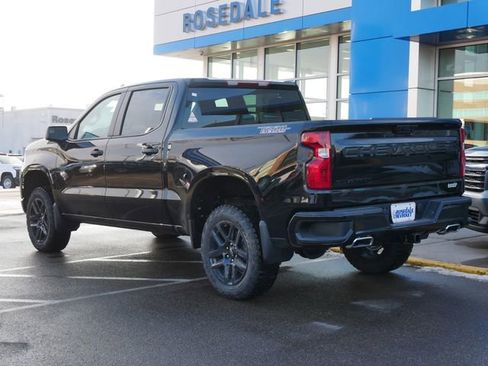 New 2026 Chevrolet Silverado 1500 Custom Trail Boss w/ LPO, Dark Essentials Package AWD/4WD image 4