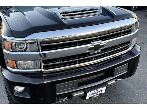 Used 2019 Chevrolet Silverado 3500 High Country w/ Duramax Plus Package image 30