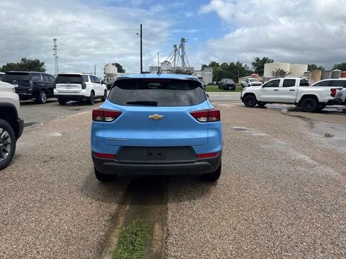 Used 2024 Chevrolet TrailBlazer LS w/ LS Convenience Package FWD image 7