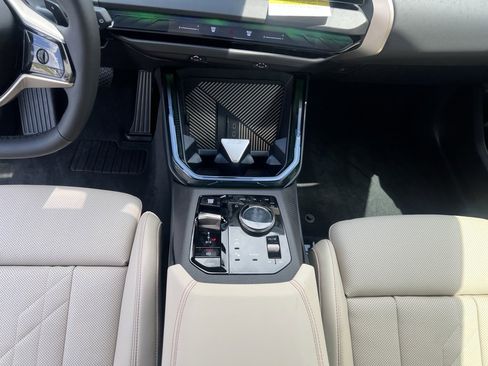 Used 2025 BMW X3 xDrive30i w/ Convenience Package image 18