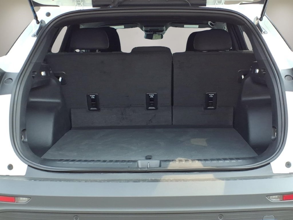 Used 2026 Chevrolet Blazer EV LT AWD/4WD image 8