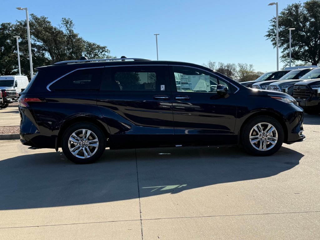 New 2026 Toyota Sienna Limited AWD/4WD image 5