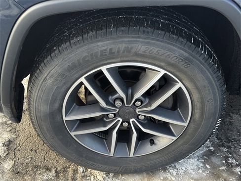 Certified 2020 Jeep Grand Cherokee Limited image 10