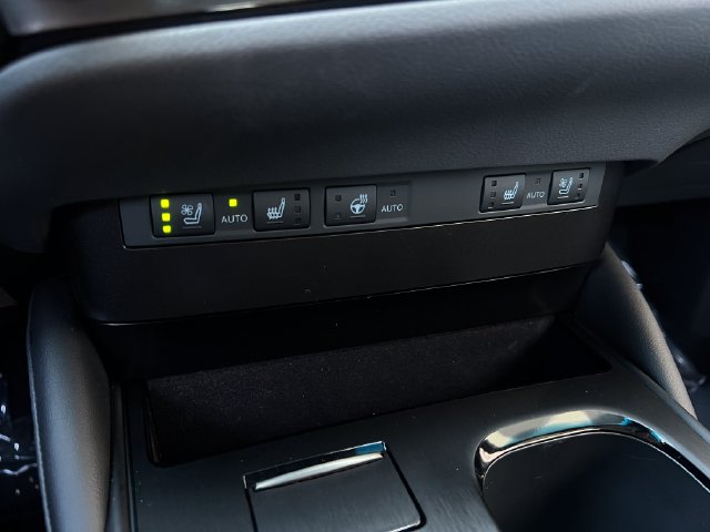 Used 2025 Lexus ES 350 w/ Premium Package FWD image 23