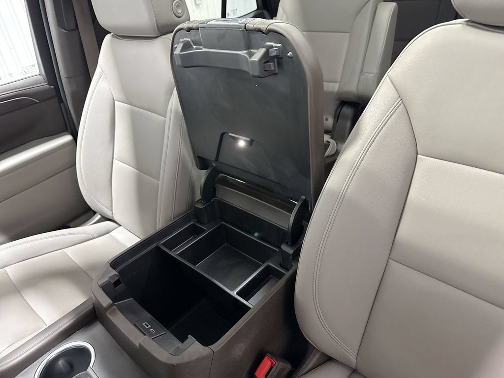 Used 2023 Chevrolet Tahoe LT w/ LT Signature Package RWD image 36
