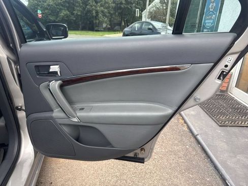Used 2010 Lincoln MKZ AWD image 18