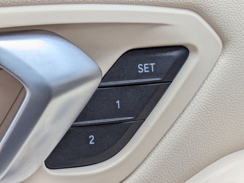 Used 2019 BMW 330i Sedan image 21