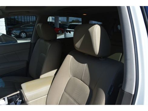 Used 2011 Nissan Murano SL w/ Navigation Pkg image 28