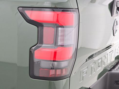 New 2026 Nissan Frontier SV w/ Tow Package image 33