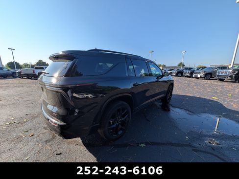 Used 2026 Chevrolet Traverse RS FWD image 6