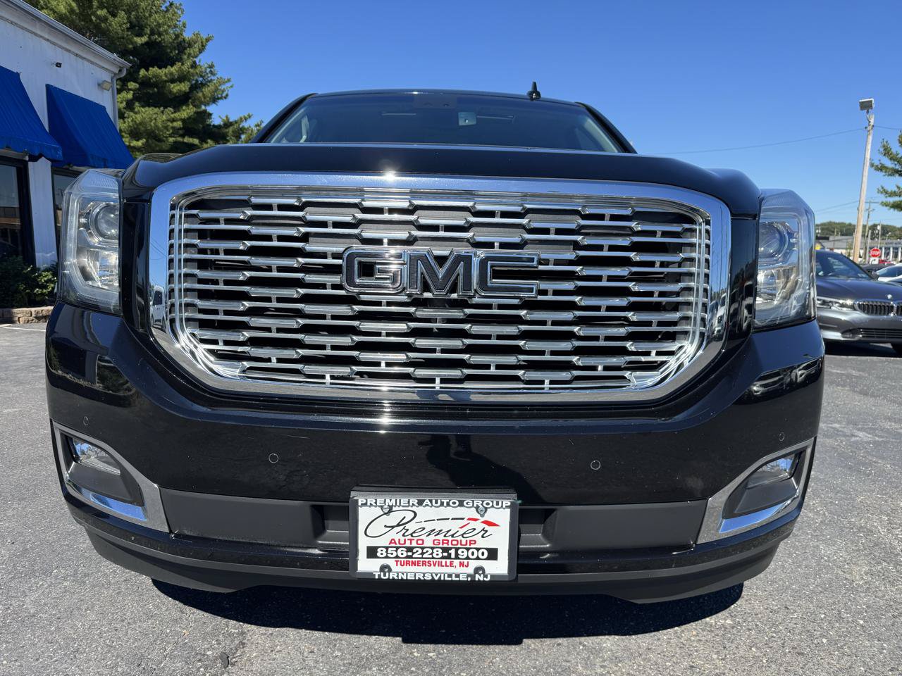 Used 2019 GMC Yukon Denali w/ Denali Ultimate Package AWD/4WD image 2