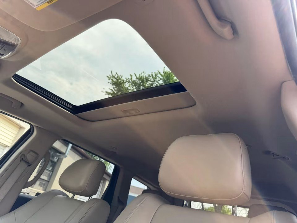 Used 2019 Jeep Grand Cherokee Limited AWD/4WD image 25