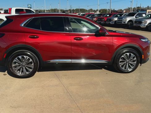 Used 2024 Buick Envision Preferred image 2