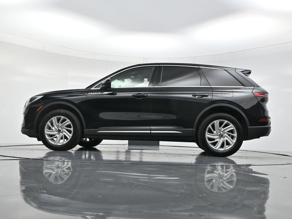 Used 2025 Lincoln Corsair AWD image 51