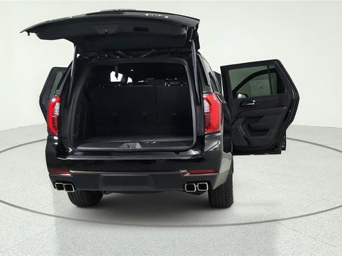 New 2026 GMC Yukon AT4 Ultimate AWD/4WD image 7