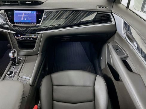 Used 2024 Cadillac XT6 Premium Luxury w/ Technology Package image 25