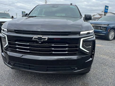 New 2026 Chevrolet Suburban RST w/ Comfort Package image 2