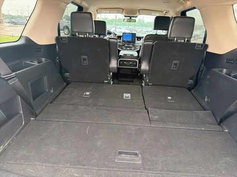 Used 2022 Ford Expedition XLT AWD/4WD image 8