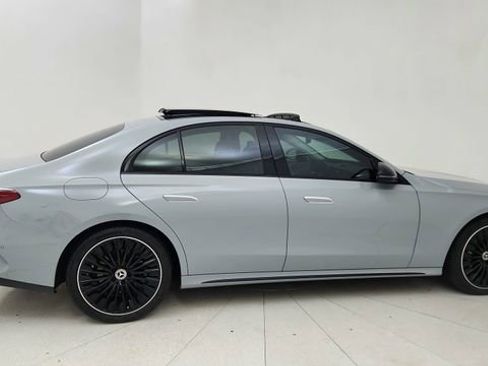 Used 2024 Mercedes-Benz E 350 4MATIC Sedan image 6
