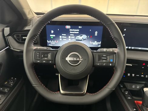 New 2026 Nissan Kicks SR image 11