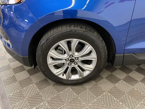 Used 2023 Ford Edge Titanium image 8