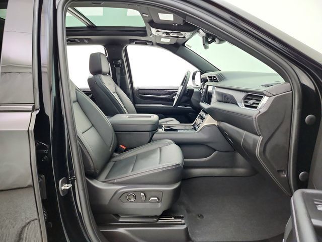 Used 2023 GMC Yukon Denali w/ Max Trailering Package AWD/4WD image 18