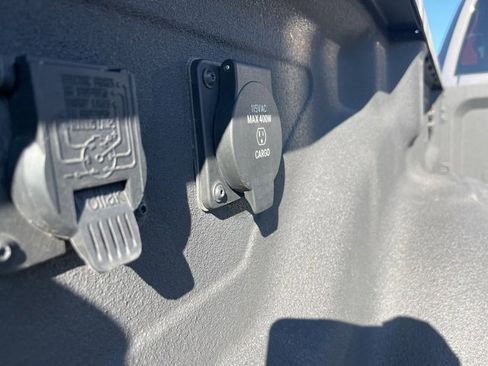 Used 2022 RAM 3500 Laramie w/ Night Edition image 16