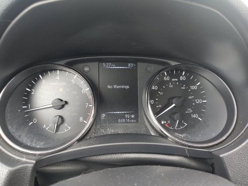 Used 2017 Nissan Rogue S AWD/4WD image 23