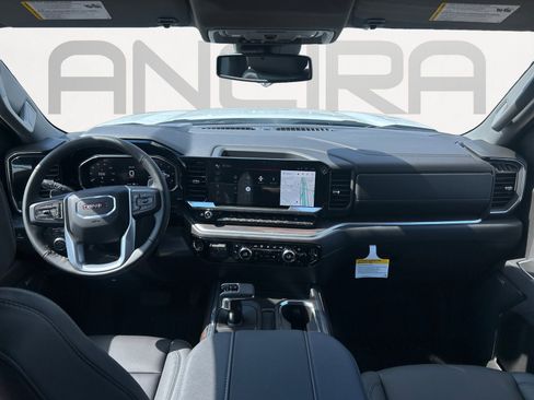 New 2026 GMC Sierra 1500 SLT image 3