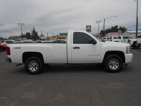 Used 2008 Chevrolet Silverado 1500 W/T w/ LS Package AWD/4WD image 2
