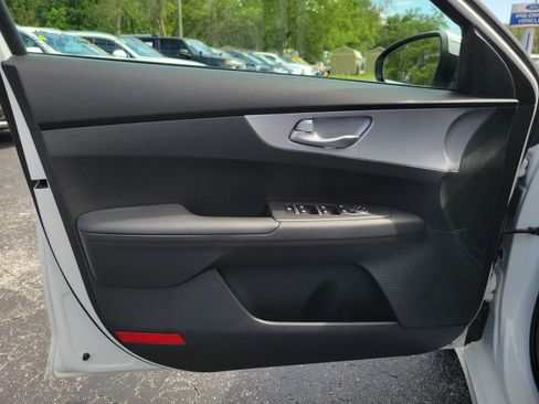 Used 2024 Kia Forte LXS FWD image 15