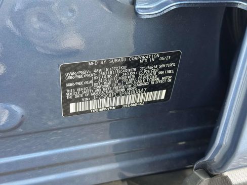 Certified 2023 Subaru Forester Limited AWD/4WD image 13