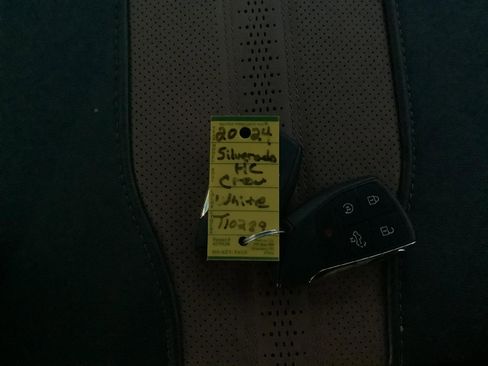 Used 2024 Chevrolet Silverado 1500 High Country w/ Technology Package image 24