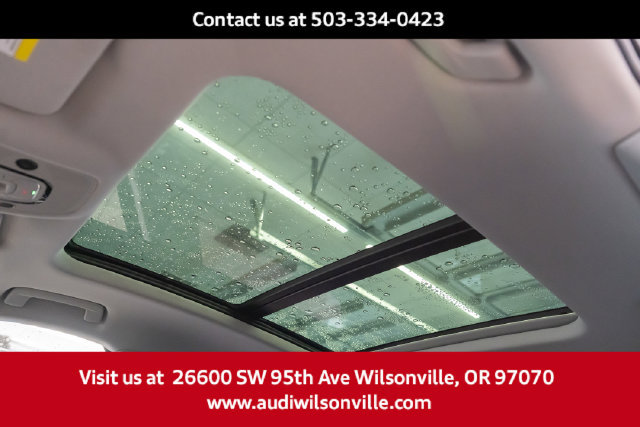 Used 2024 Audi Q8 e-tron Premium Plus AWD/4WD image 21