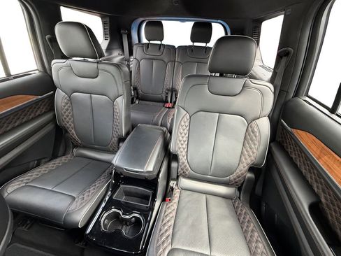 Used 2023 Jeep Grand Cherokee L Summit AWD/4WD image 27