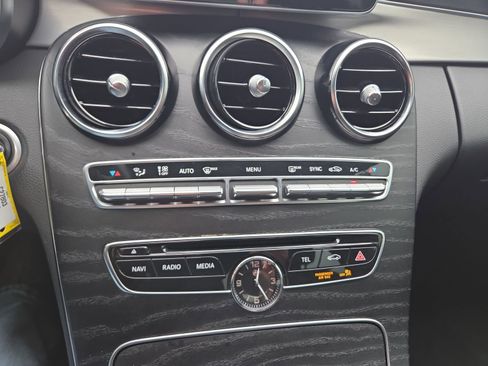 Used 2018 Mercedes-Benz C 300 Sedan image 32