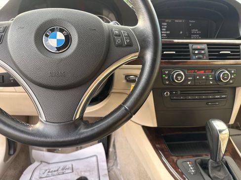 Used 2011 BMW 328i Convertible RWD image 18