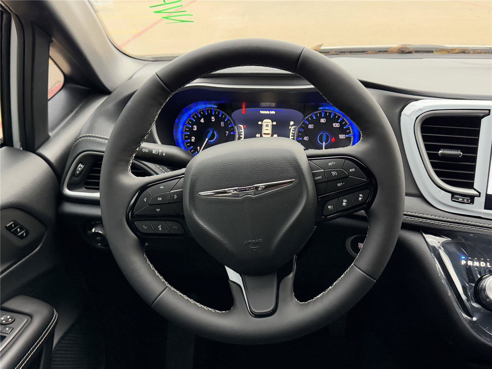 New 2026 Chrysler Pacifica Select w/ S Appearance Package FWD image 19